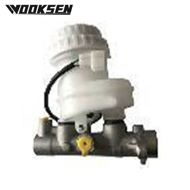 XUI1970L Brake Master Cylinder