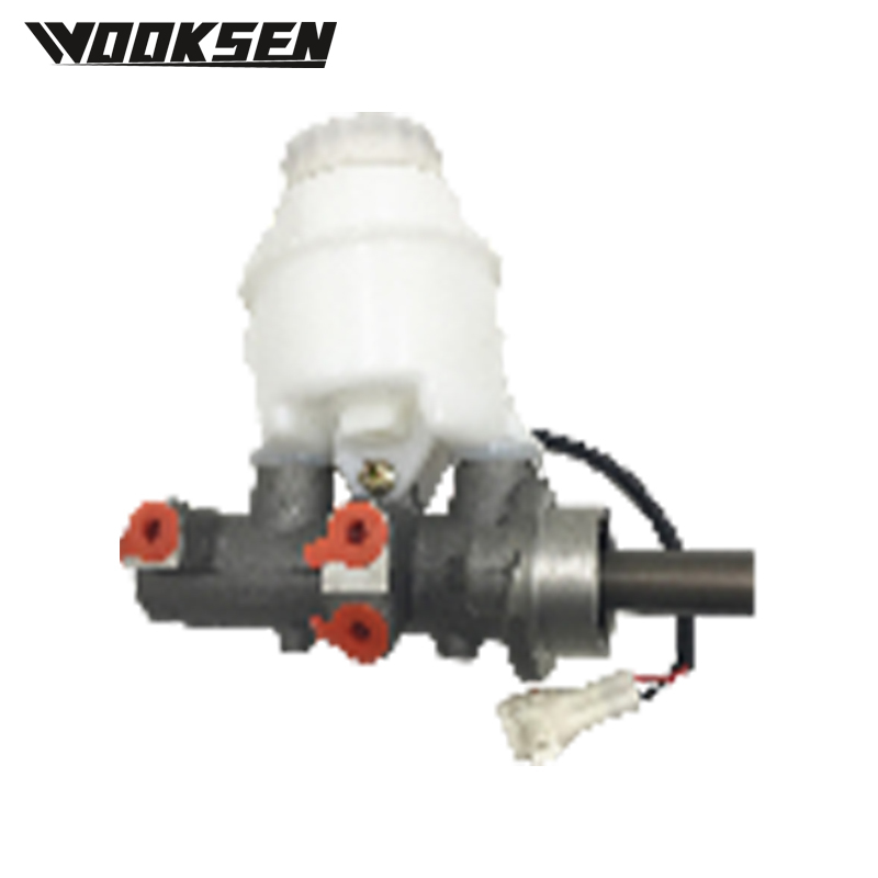 XUI1000L (tres hoyos) Cilindro maestro de freno